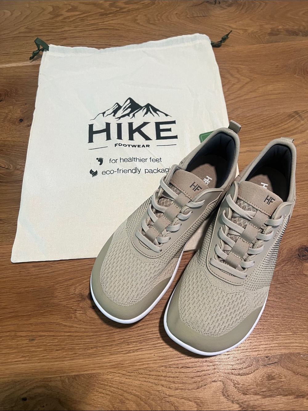 Hike Footwear HF Stride Beige Barefoot Lace Up Sneakers Women 10-10.5 EU 41 NWT
